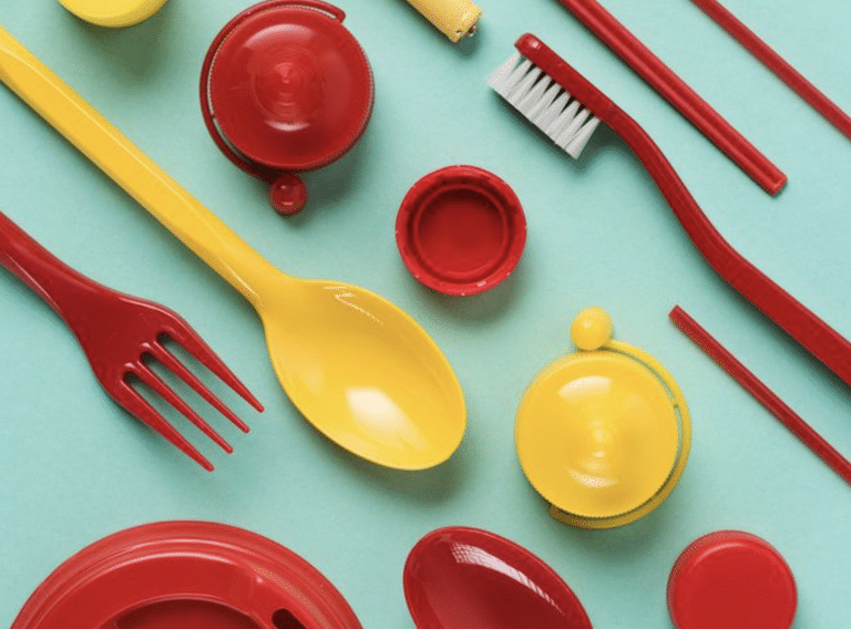 The Complete Guide to Microplastics in the Kitchen: What the Research Actually Shows